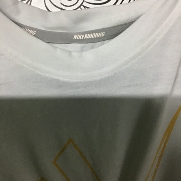 Men's Nike Runner’s Athletic Stringer Swoosh Gym Sporty Apparel Performance M - Picture 3 of 6